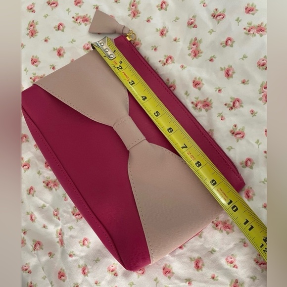 Elizabeth Arden Pink Clutch or Makeup Bag NWOT - Picture 5 of 7